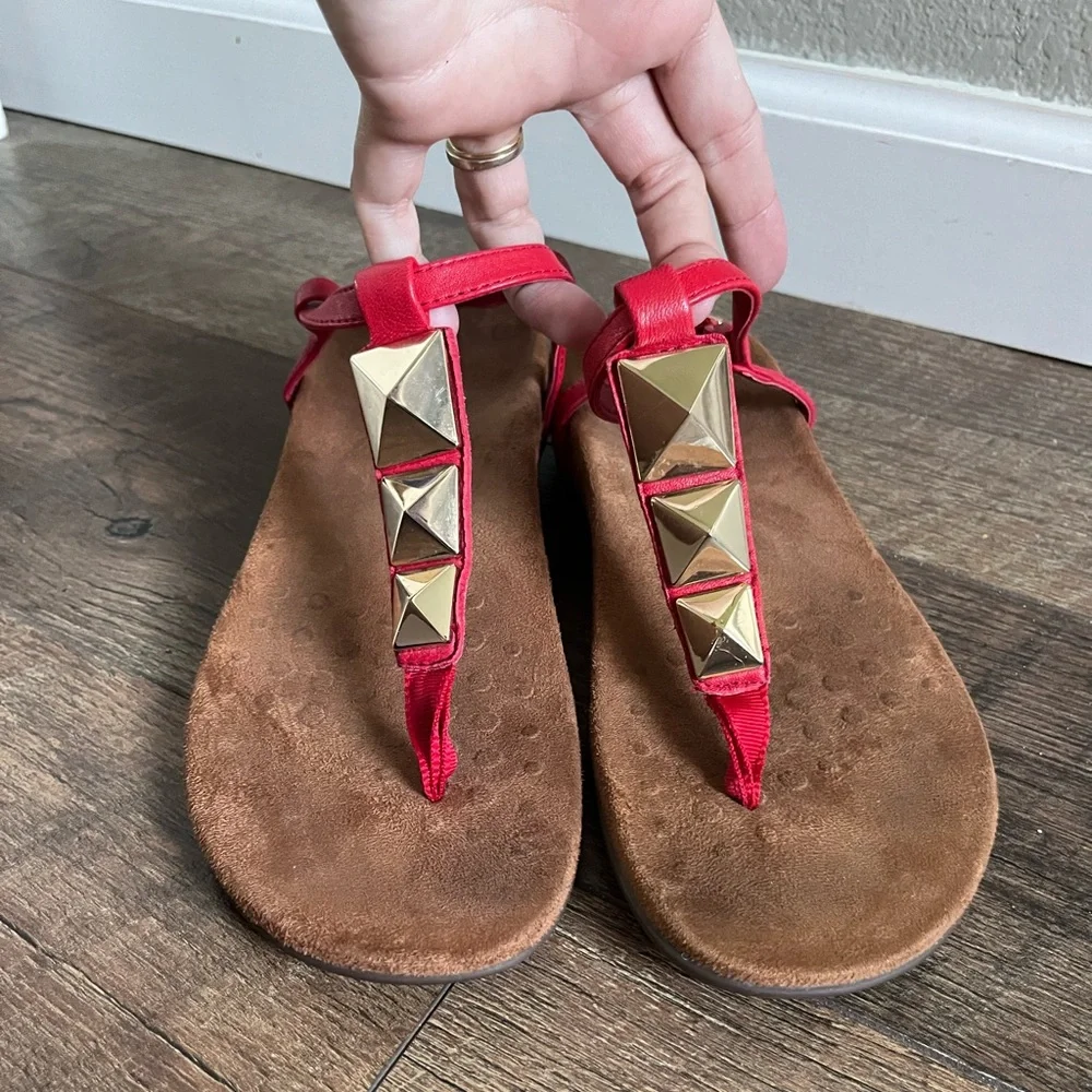 Vionic Nala Red Sandals women’s‎ size 7